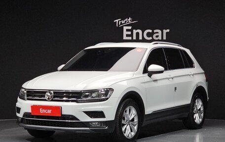 Volkswagen Tiguan II, 2020 год, 2 440 000 рублей, 1 фотография