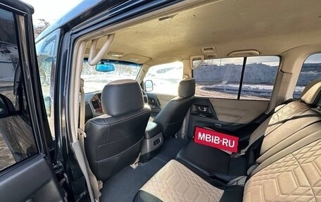 Mitsubishi Pajero III рестайлинг, 2002 год, 1 600 000 рублей, 13 фотография