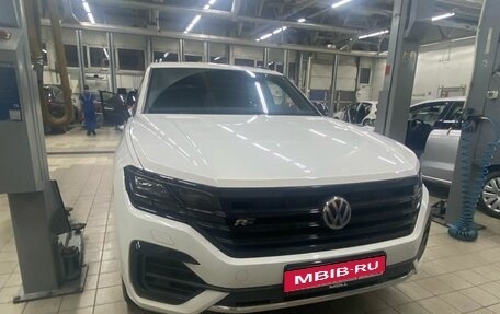 Volkswagen Touareg III, 2018 год, 6 199 000 рублей, 1 фотография