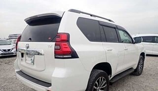 Toyota Land Cruiser Prado 150 рестайлинг 2, 2023 год, 6 215 200 рублей, 2 фотография