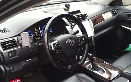 Toyota Camry, 2017 год, 2 650 000 рублей, 7 фотография