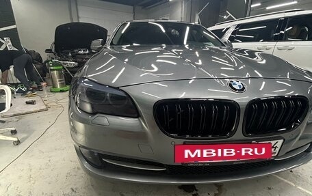 BMW 5 серия, 2011 год, 2 400 000 рублей, 3 фотография