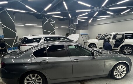 BMW 5 серия, 2011 год, 2 400 000 рублей, 5 фотография