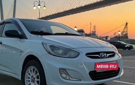 Hyundai Solaris II рестайлинг, 2012 год, 620 000 рублей, 2 фотография