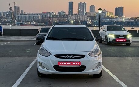 Hyundai Solaris II рестайлинг, 2012 год, 620 000 рублей, 3 фотография