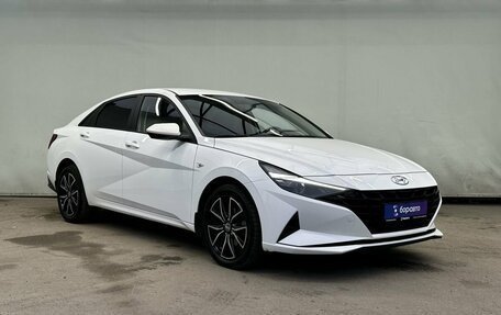 Hyundai Elantra, 2021 год, 1 780 000 рублей, 2 фотография