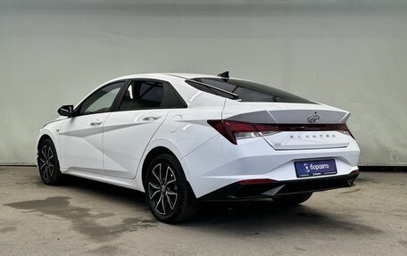 Hyundai Elantra, 2021 год, 1 780 000 рублей, 5 фотография