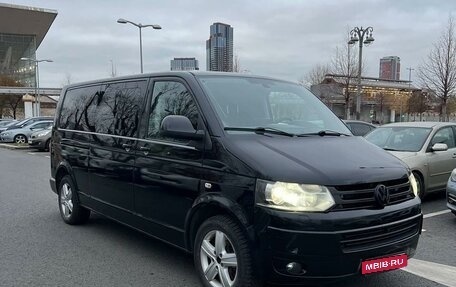 Volkswagen Multivan T5, 2011 год, 2 199 999 рублей, 1 фотография