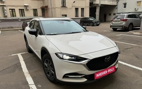 Mazda CX-4, 2023 год, 3 200 000 рублей, 5 фотография