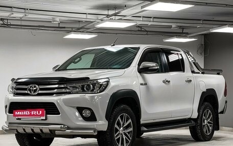 Toyota Hilux VIII, 2016 год, 3 499 000 рублей, 3 фотография