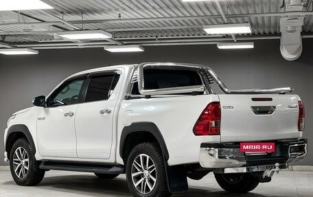 Toyota Hilux VIII, 2016 год, 3 499 000 рублей, 6 фотография