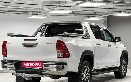 Toyota Hilux VIII, 2016 год, 3 499 000 рублей, 8 фотография