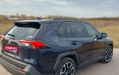 Toyota RAV4, 2019 год, 2 870 000 рублей, 3 фотография