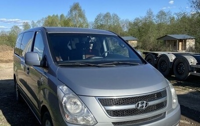 Hyundai Grand Starex Grand Starex I рестайлинг 2, 2013 год, 2 350 000 рублей, 1 фотография