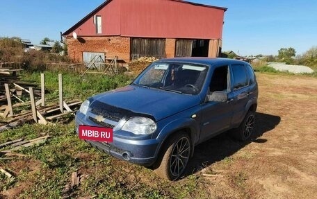 Chevrolet Niva I рестайлинг, 2010 год, 459 000 рублей, 2 фотография