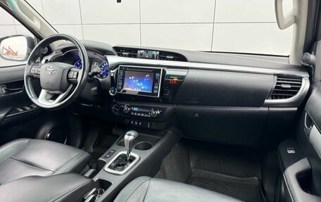 Toyota Hilux VIII, 2018 год, 4 200 000 рублей, 21 фотография