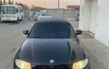 BMW 1 серия, 2011 год, 1 300 000 рублей, 2 фотография