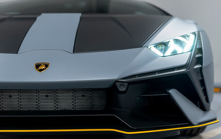 Lamborghini Huracán, 2024 год, 43 000 000 рублей, 22 фотография