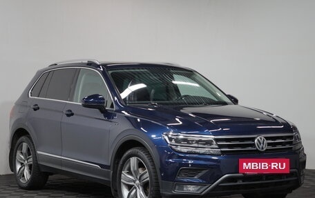 Volkswagen Tiguan II, 2017 год, 2 630 000 рублей, 3 фотография