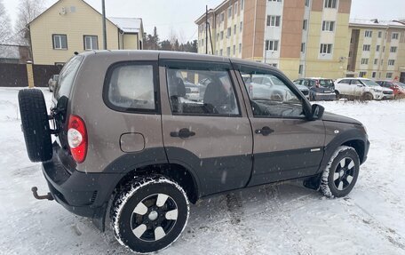 Chevrolet Niva I рестайлинг, 2013 год, 520 000 рублей, 3 фотография