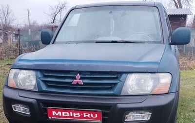 Mitsubishi Pajero III рестайлинг, 2001 год, 850 000 рублей, 1 фотография