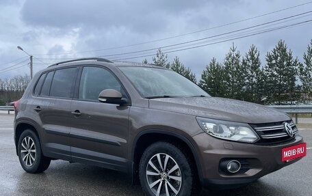 Volkswagen Tiguan I, 2014 год, 1 600 000 рублей, 2 фотография