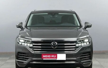 Volkswagen Touareg III, 2020 год, 5 860 000 рублей, 6 фотография