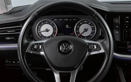 Volkswagen Touareg III, 2020 год, 5 860 000 рублей, 16 фотография