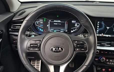 KIA Niro I, 2021 год, 2 680 000 рублей, 9 фотография