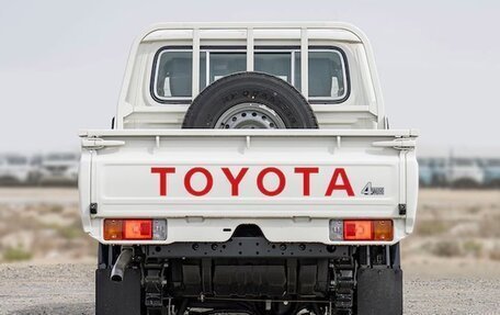 Toyota Land Cruiser 70, 2024 год, 10 390 000 рублей, 9 фотография