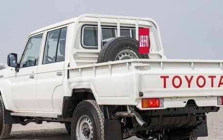 Toyota Land Cruiser 70, 2024 год, 10 390 000 рублей, 3 фотография