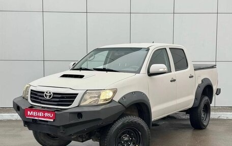 Toyota Hilux VII, 2014 год, 2 300 000 рублей, 1 фотография