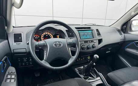 Toyota Hilux VII, 2014 год, 2 300 000 рублей, 9 фотография