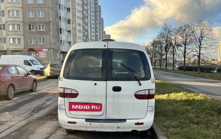 Hyundai H-1 II рестайлинг, 2006 год, 920 000 рублей, 5 фотография