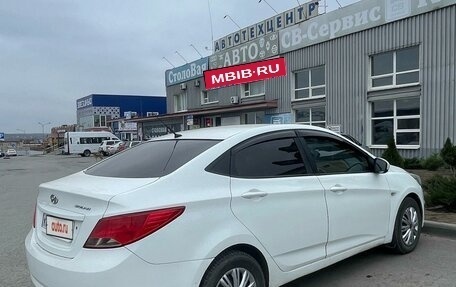 Hyundai Solaris II рестайлинг, 2015 год, 740 000 рублей, 3 фотография