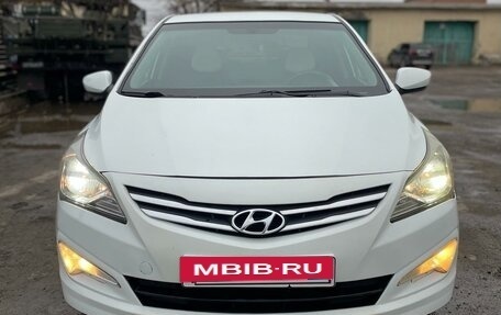 Hyundai Solaris II рестайлинг, 2015 год, 740 000 рублей, 4 фотография