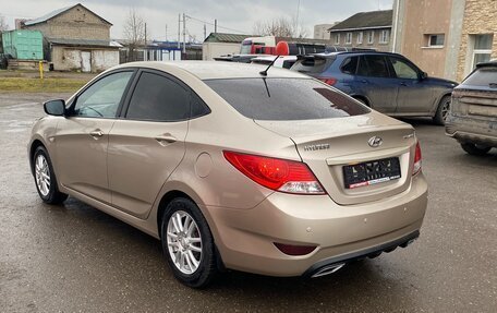 Hyundai Solaris II рестайлинг, 2011 год, 750 000 рублей, 3 фотография