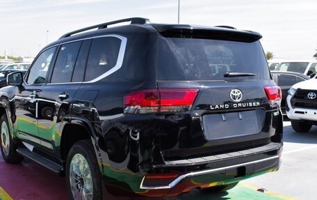 Toyota Land Cruiser, 2024 год, 14 500 000 рублей, 2 фотография