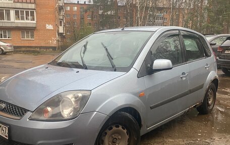 Ford Fiesta, 2006 год, 300 000 рублей, 3 фотография