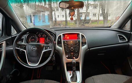 Opel Astra J, 2011 год, 670 000 рублей, 8 фотография