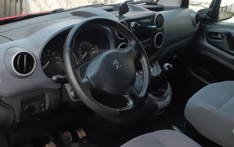 Peugeot Partner II рестайлинг 2, 2012 год, 760 000 рублей, 14 фотография