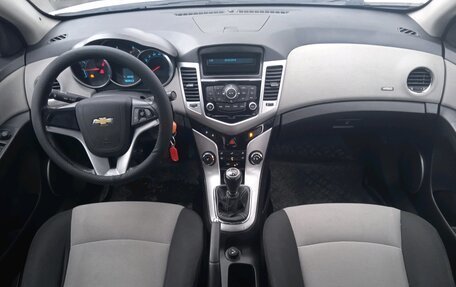 Chevrolet Cruze II, 2011 год, 650 000 рублей, 12 фотография