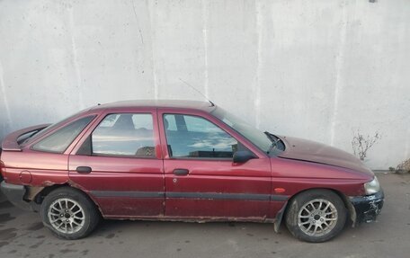 Ford Escort V, 1999 год, 65 000 рублей, 1 фотография