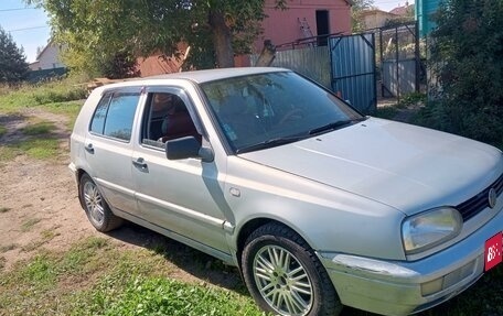 Volkswagen Golf IV, 1997 год, 198 000 рублей, 1 фотография