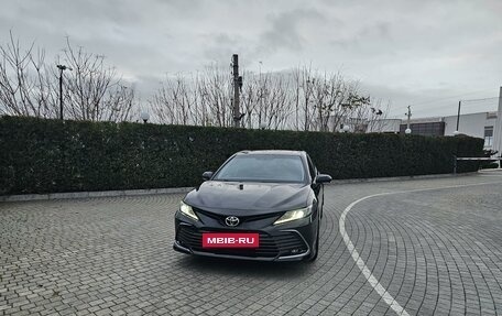 Toyota Camry, 2021 год, 3 650 000 рублей, 4 фотография