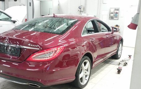 Mercedes-Benz CLS, 2012 год, 2 600 000 рублей, 2 фотография