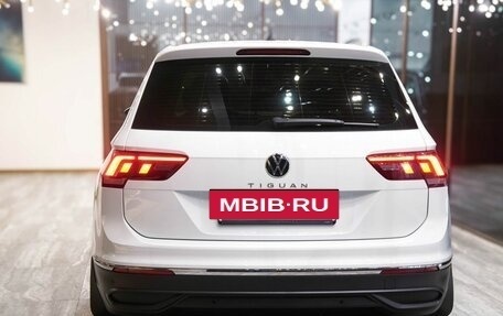 Volkswagen Tiguan II, 2021 год, 3 100 000 рублей, 6 фотография