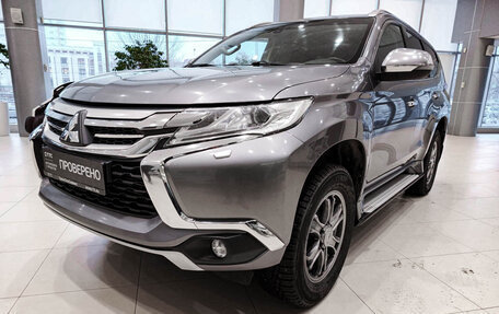 Mitsubishi Pajero Sport III рестайлинг, 2017 год, 3 050 000 рублей, 5 фотография