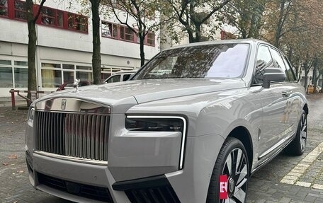 Rolls-Royce Cullinan, 2024 год, 61 310 176 рублей, 12 фотография