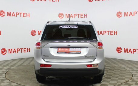 Mitsubishi Outlander III рестайлинг 3, 2013 год, 1 497 000 рублей, 6 фотография